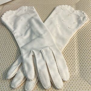 Vintage🐚Embroidered White Cotton Gloves (M/L)